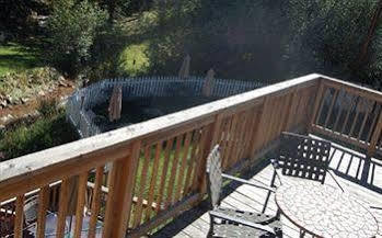 The Historic Brook Forest Inn Evergreen Extérieur photo